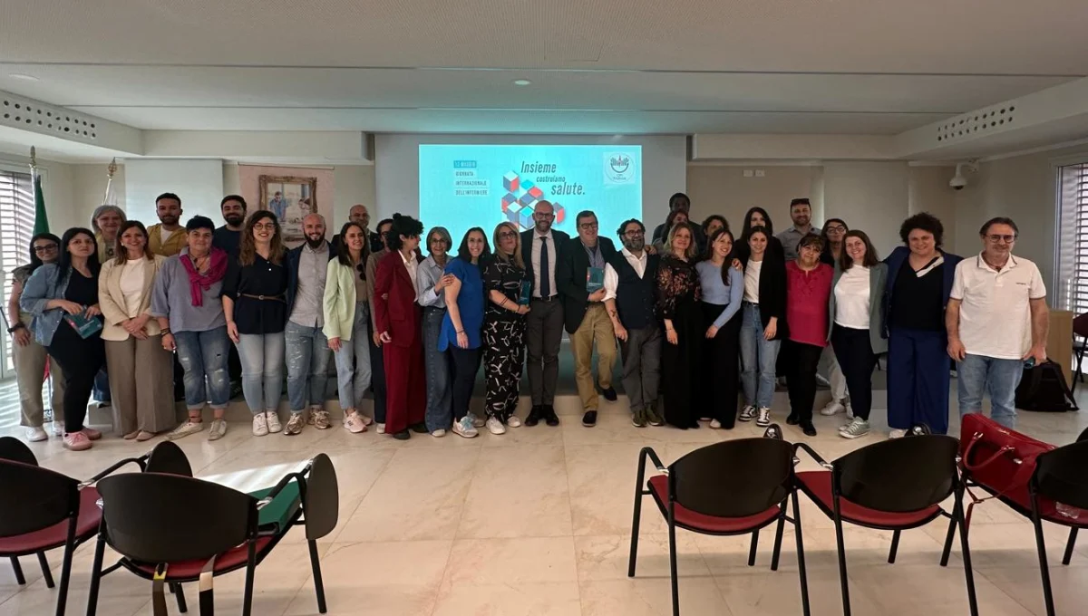 Foto di gruppo evento opi parma giornata internazionale dell'infermiere 2025
