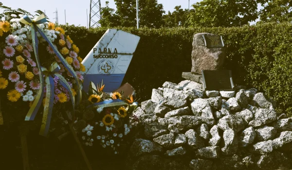 cippo commemorativo charlie alpha parma
